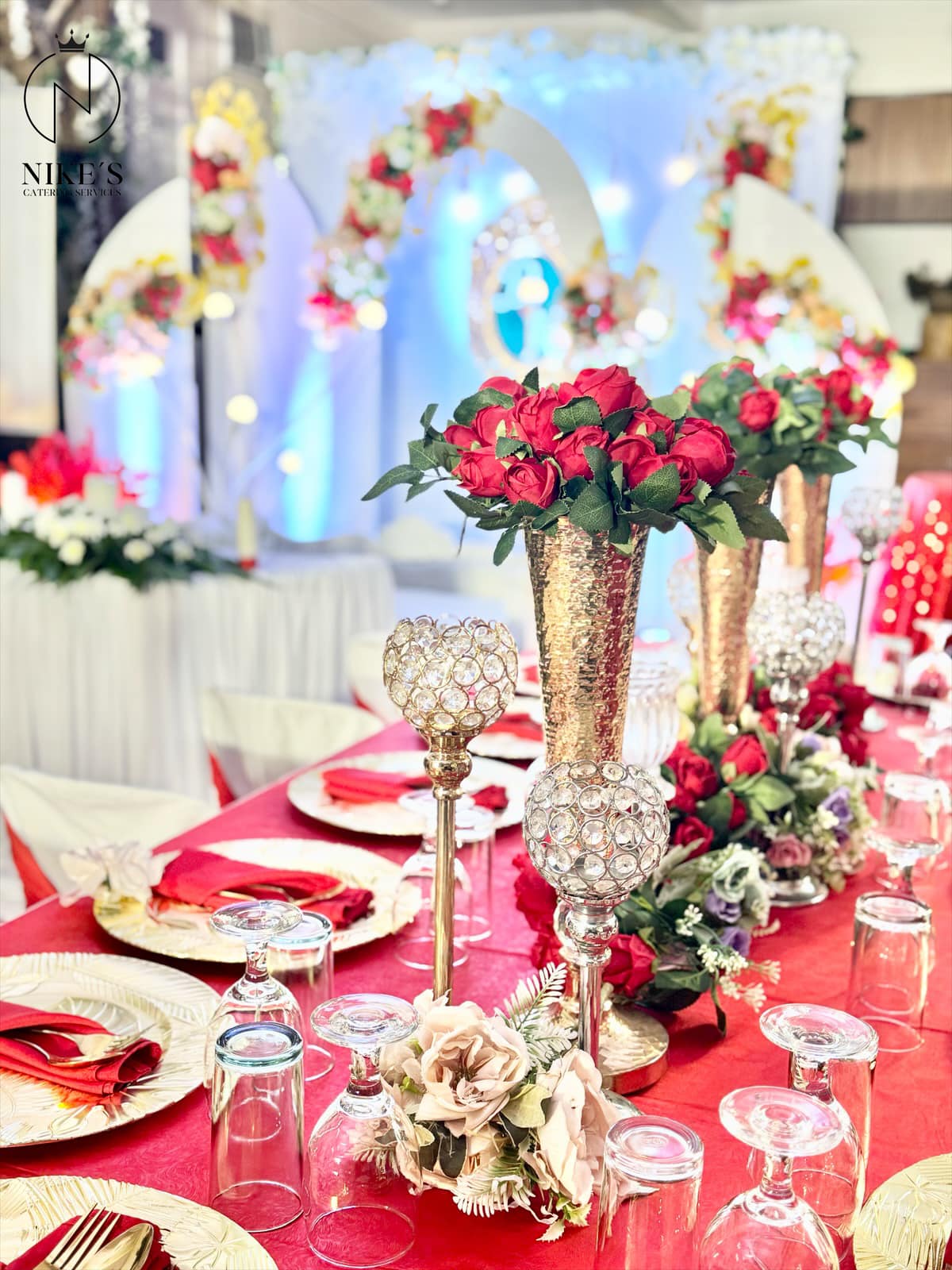 Red & White Roses
